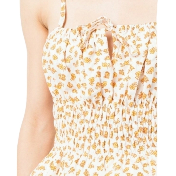 Faithful The Brand Odelina Cami Ditsy Floral Smocked Cropped Peplum - Picture 3 of 11